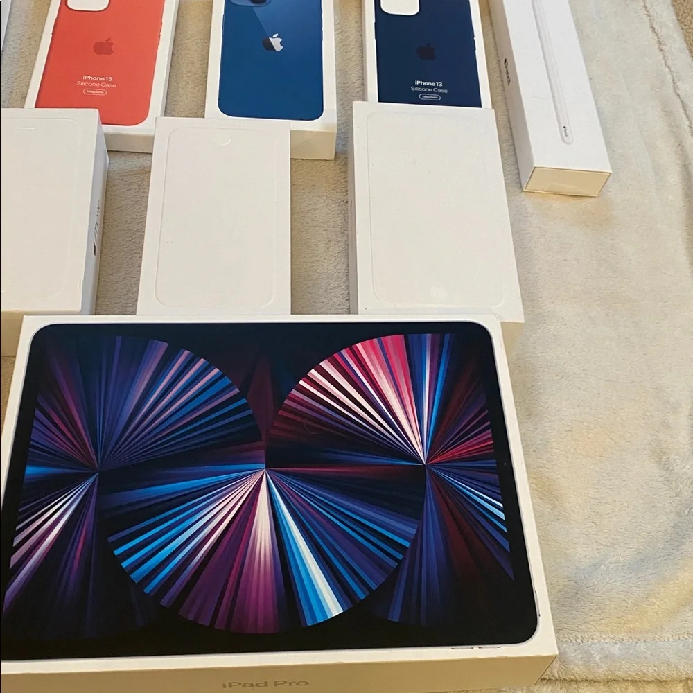 Bundle of EMPTY Apple packaging:  2 MacBook Air 13, AirPods Pro, iPhones, etc.